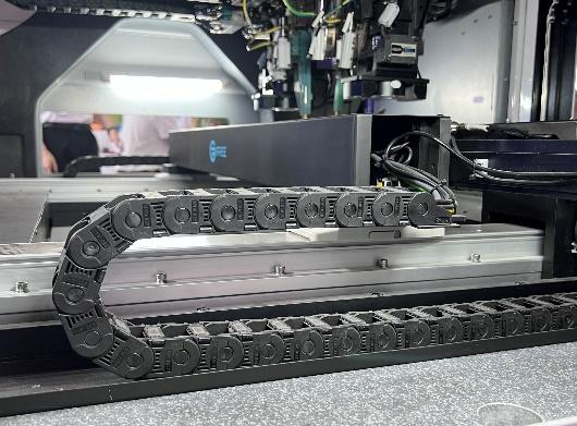 iHFファクトリー 高コストパフォーマンス 3C 機器ケーブルキャリア